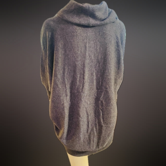 100% Cashmere Pullover Sweater - Picture 3 of 6